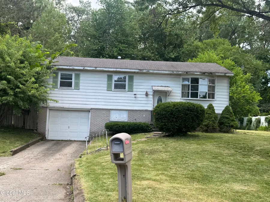 24 Aspen Road, Latham, NY 12110 - #2