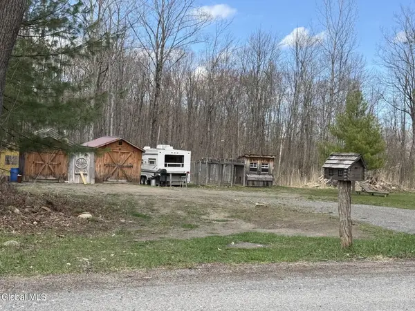 220 Nadler Road, Perth, NY 12010