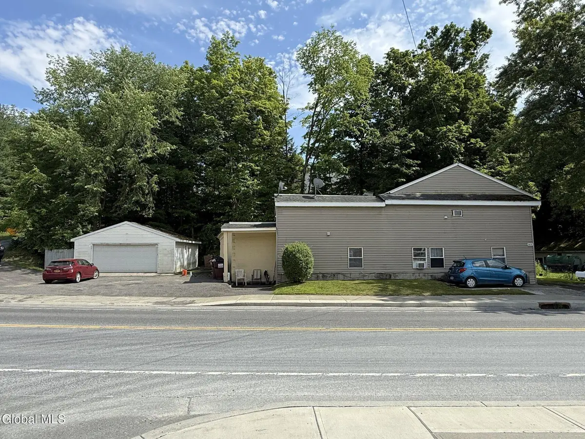 3619 New York 43, West Sand Lake, NY 12196 - #1