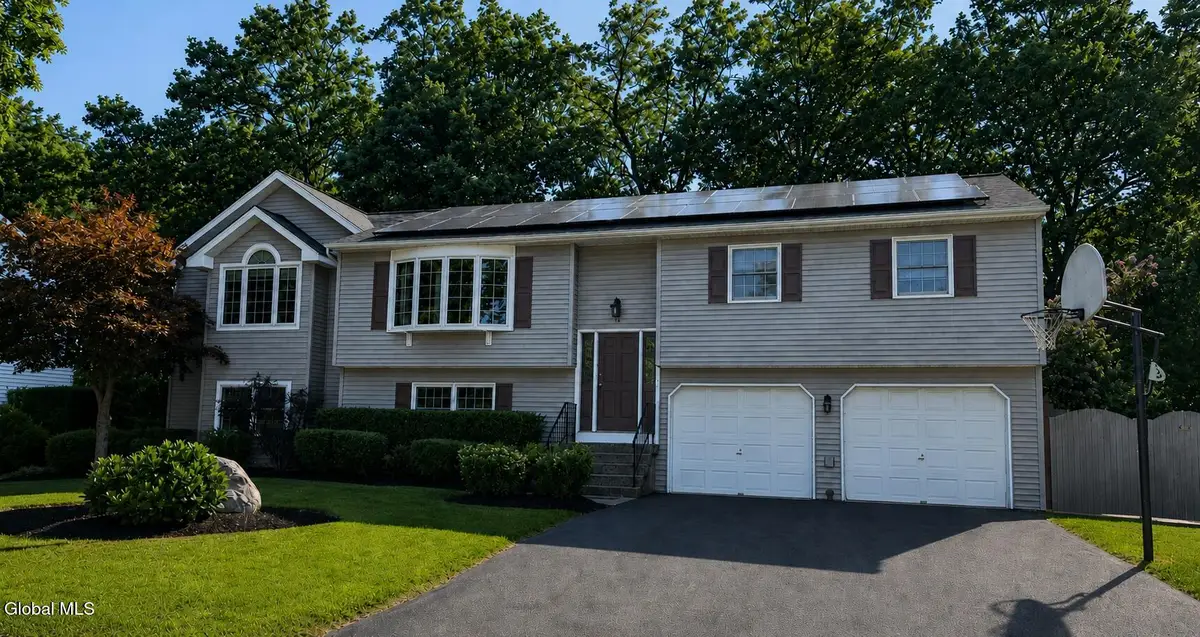 19 Skyline Drive, Latham, NY 12110 - #1