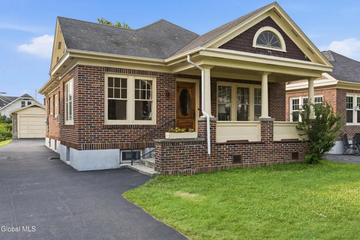 79 Edgecomb Street, Albany, NY 12209 - #1