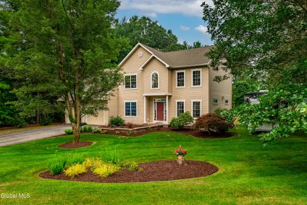84 Sara-jen Drive, Queensbury, NY 12804