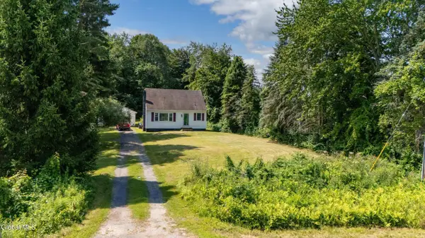 1821 W Glenville Road, Glenville, NY 12010