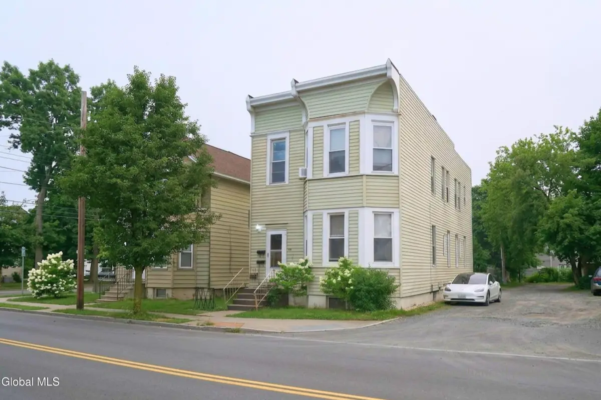 908 19th Street, Watervliet, NY 12189 - #1