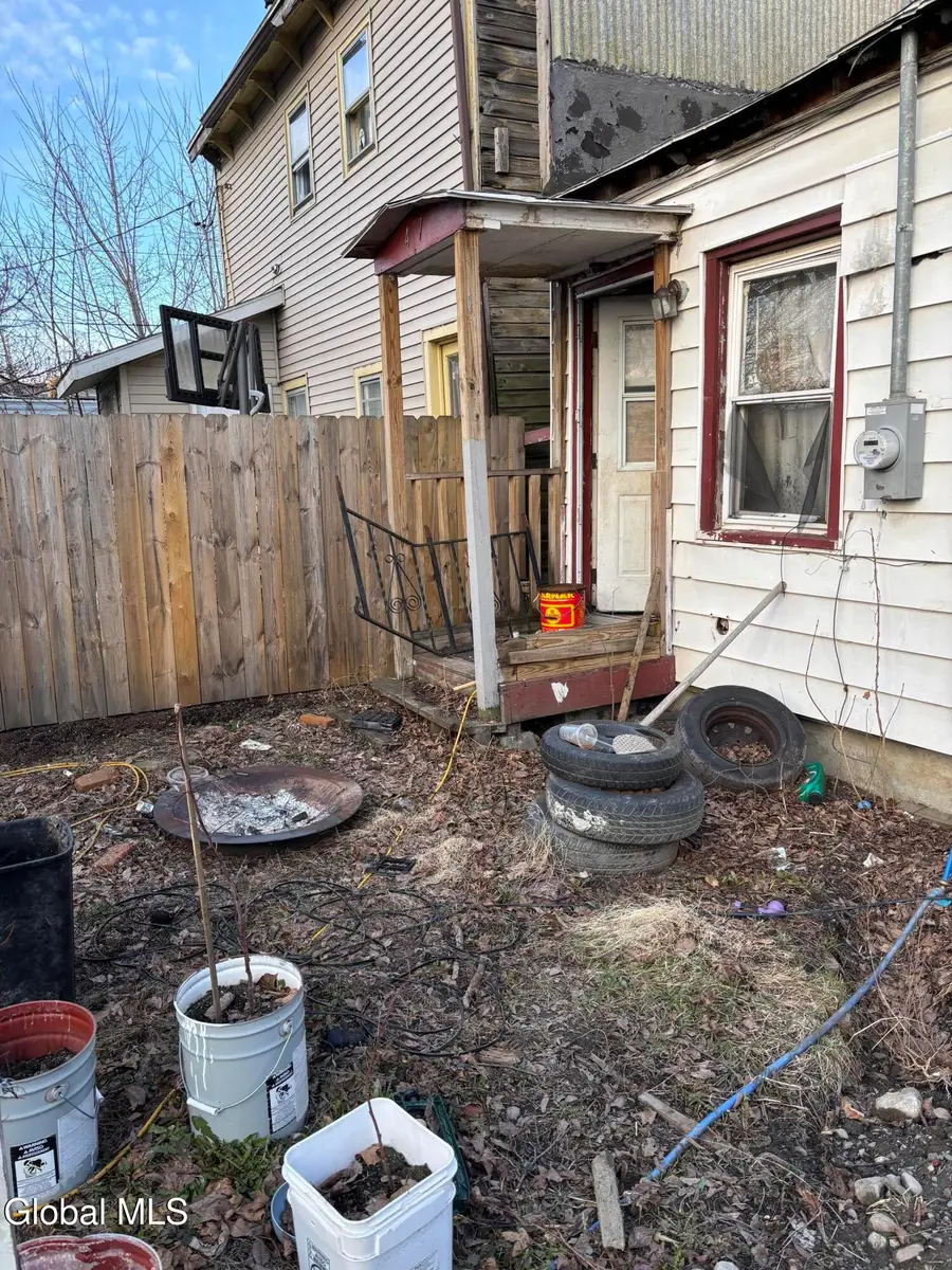 487 5th Avenue, Troy, NY 12182 - #2