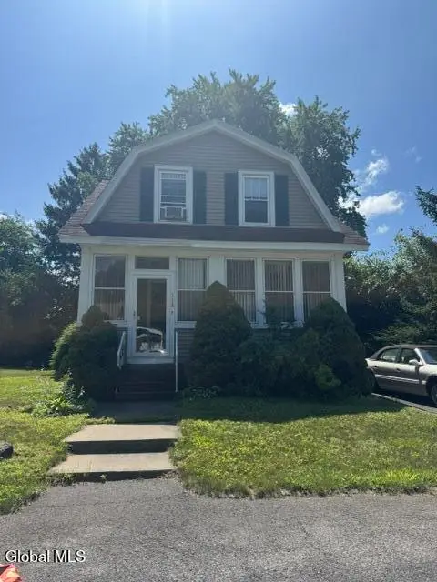 118 Marriott Avenue, Schenectady, NY 12304