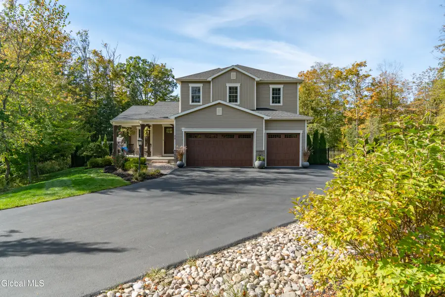 28 Tourtise Drive, Halfmoon, NY 12118 - #3
