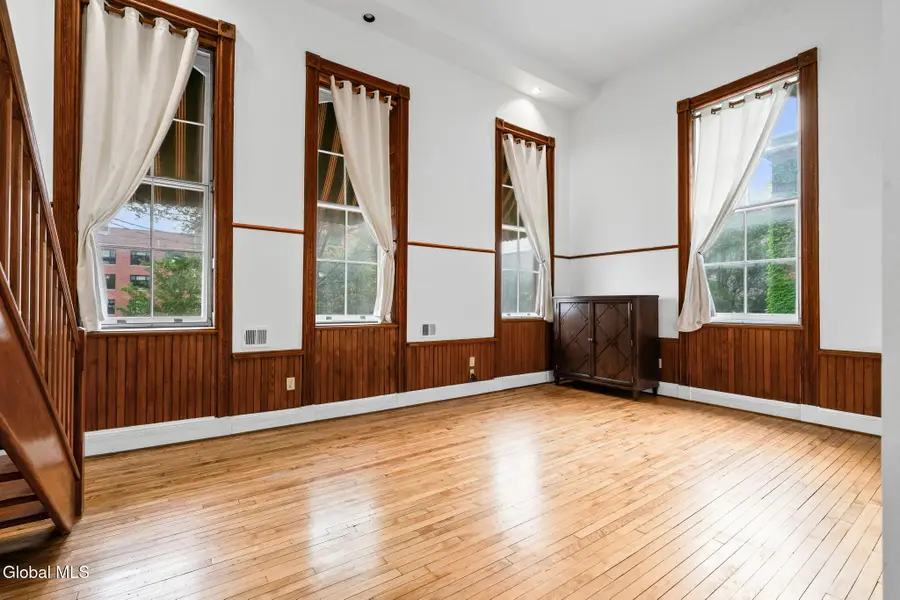 206 N Pearl Street #APT 102, Albany, NY 12207 - #2