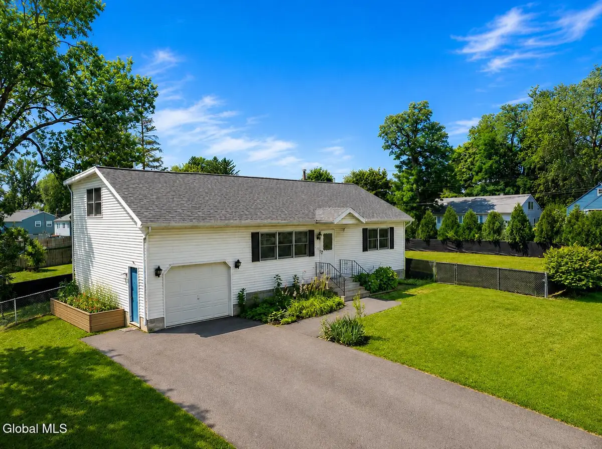 700 Deforest Avenue, Rotterdam, NY 12303 - #1