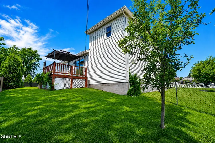 700 Deforest Avenue, Rotterdam, NY 12303 - #3