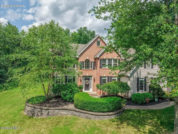 7 Hunter Hill Road, Clifton Park, NY 12019
