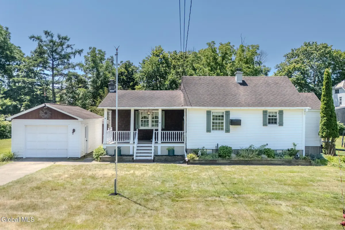 86 Old Schaghticoke Road, Schaghticoke, NY 12118 - #1