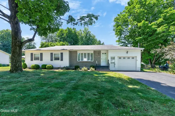 24 Wanda Court, North Greenbush, NY 12180