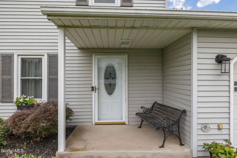 29 Meadowbrook Road, Watervliet, NY 12189 - #3