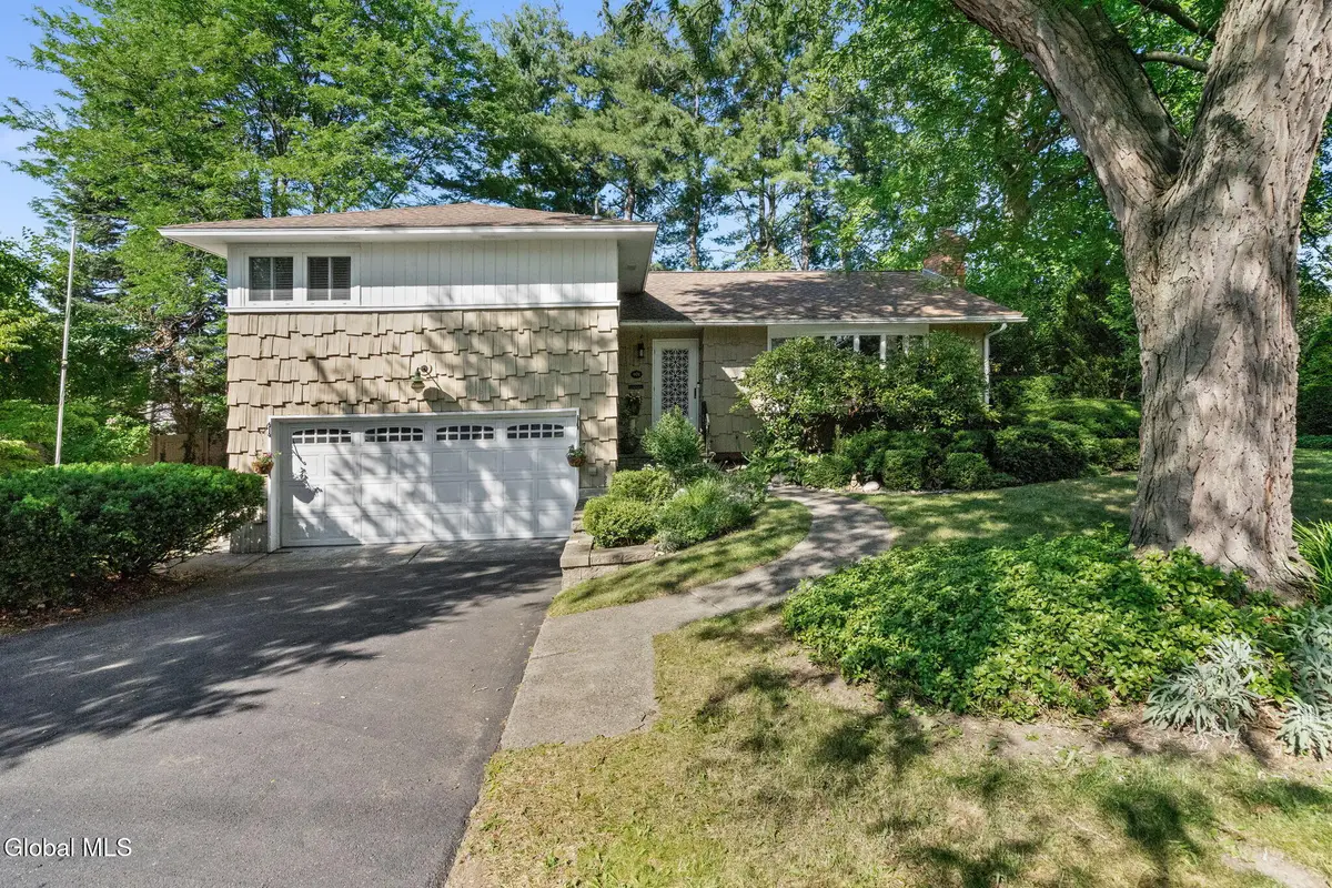401 Greenway, Albany, NY 12208 - #1