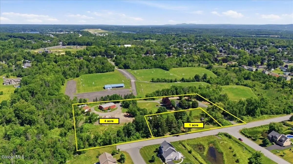 456 Vliet Street, Colonie, NY 12047 - #1