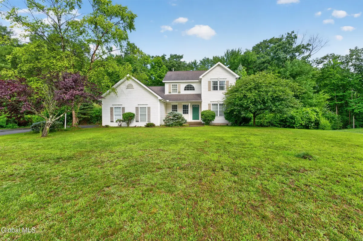 1131 Clute Crest Lane, Niskayuna, NY 12309 - #1