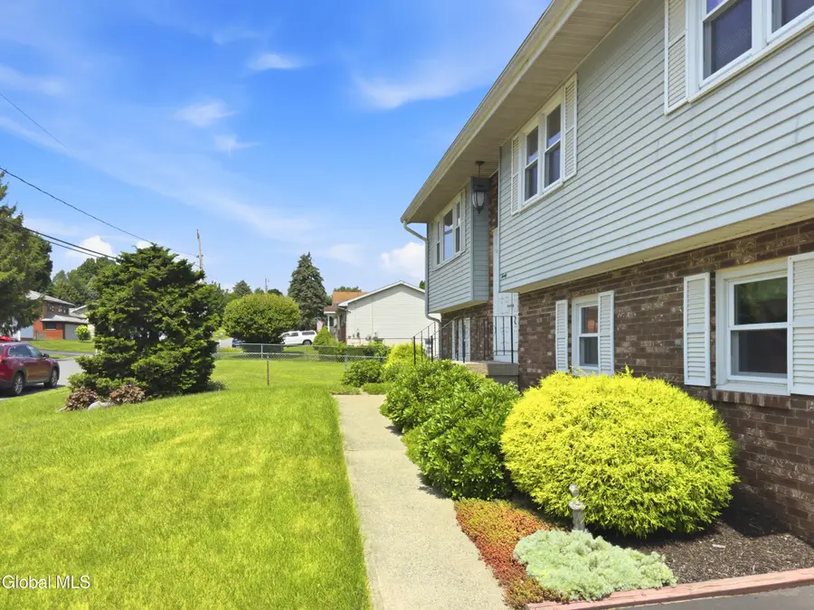 20 Wendell Drive, Colonie, NY 12205 - #3