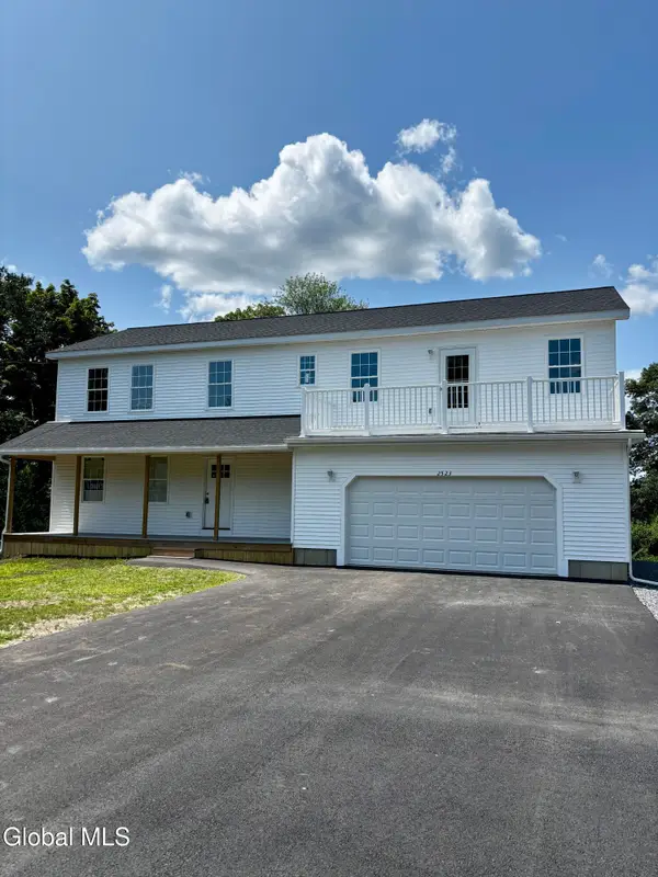2523 Grandview Avenue, Niskayuna, NY 12309
