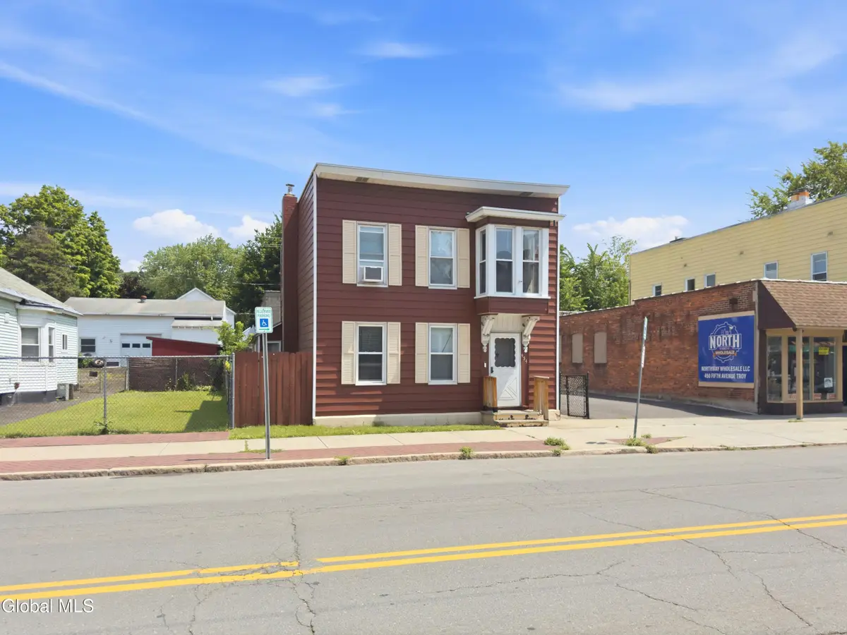 454 5th Avenue, Troy, NY 12182 - #1