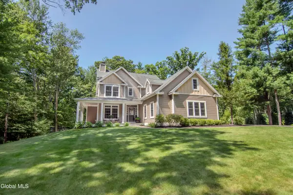 3 Iris Drive, Saratoga Springs, NY 12866