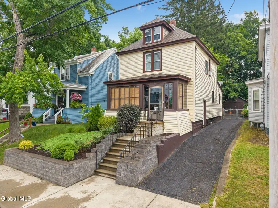 833 Harrison Avenue, Schenectady, NY 12306 - #3