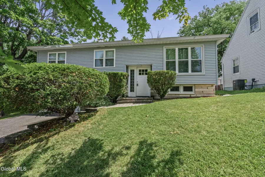 25 Edgecomb Street, Albany, NY 12209 - #2