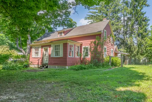 108 Stone Church Road, Amsterdam, NY 12177