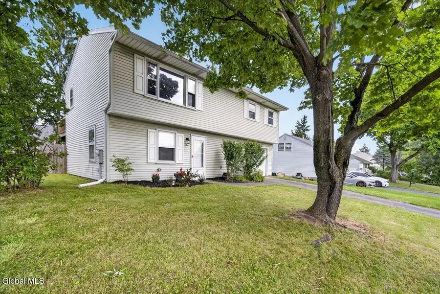 9 Long Avenue, Latham, NY 12110 - #2