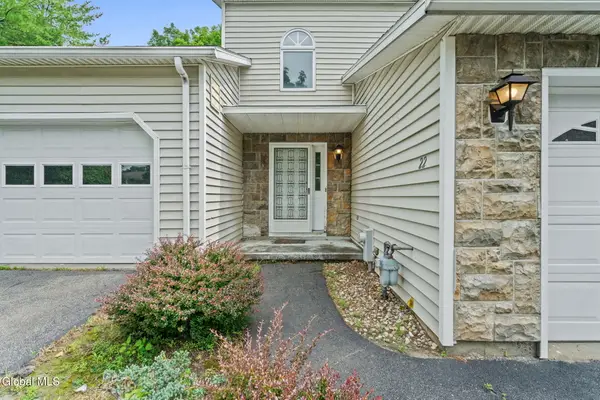 22 Woodside Drive, Albany, NY 12208