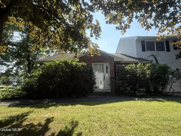175 Hague Boulevard # A, Bethlehem, NY 12077