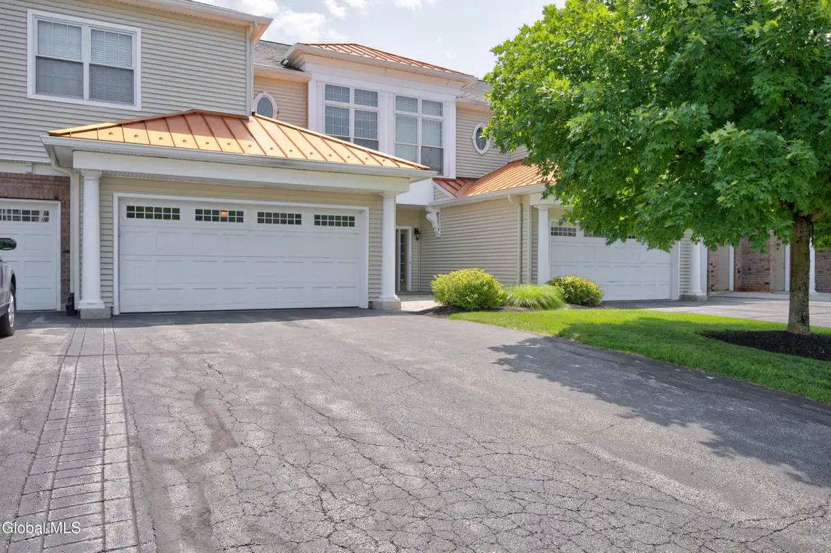 802 Vly Pointe Drive, Niskayuna, NY 12309 - #1