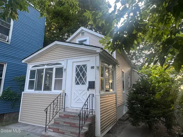 3034 7th Avenue, Troy, NY 12180