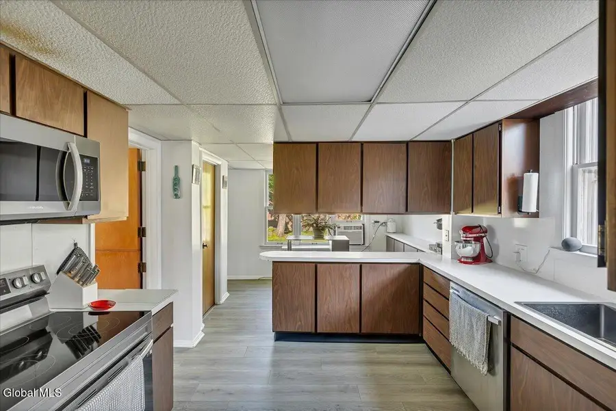 457 Kings Road, Schenectady, NY 12304 - #3