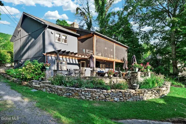 83 Pilot Knob Road, Queensbury, NY 12804