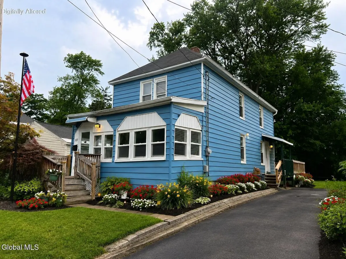 127 Clayton Road, Schenectady, NY 12304 - #1