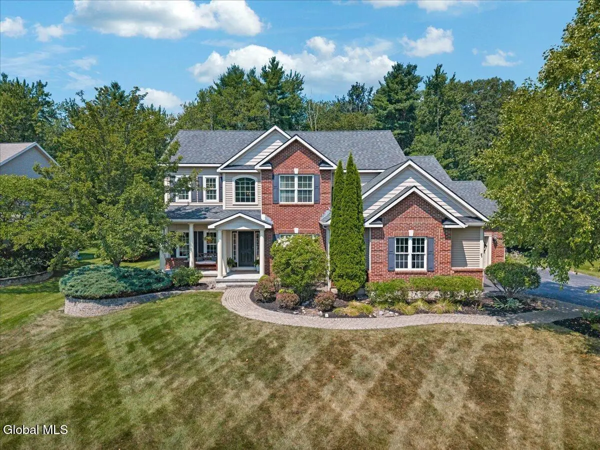 18 Tipperary Way, Ballston Lake, NY 12019 - #1