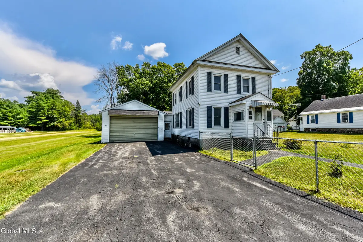 20 Thompson Street, Broadalbin, NY 12025 - #1