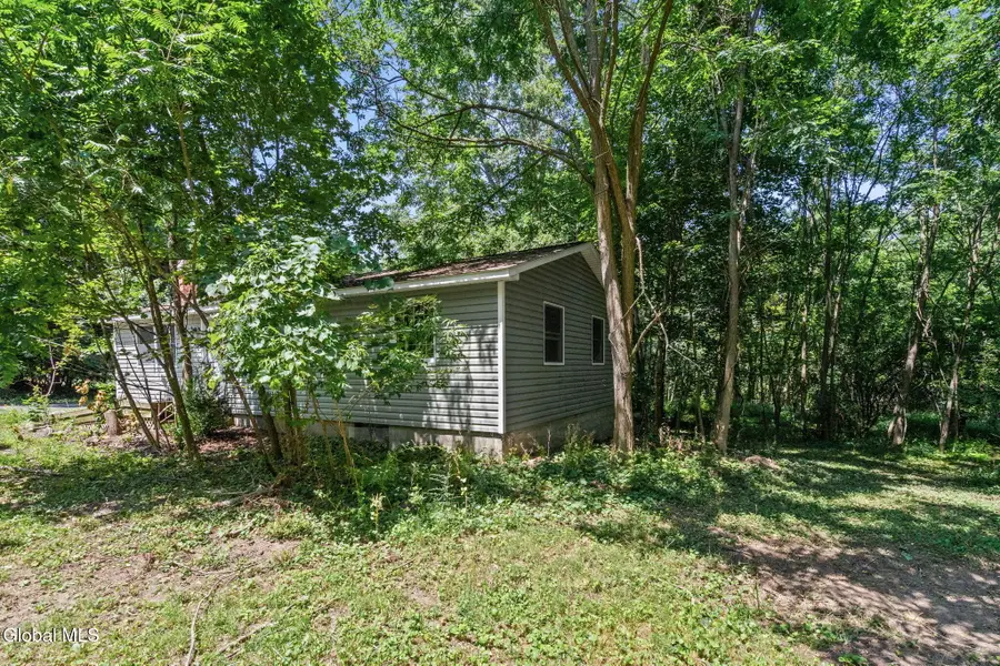 606 W Glenville Road, Schenectady, NY 12302 - #2
