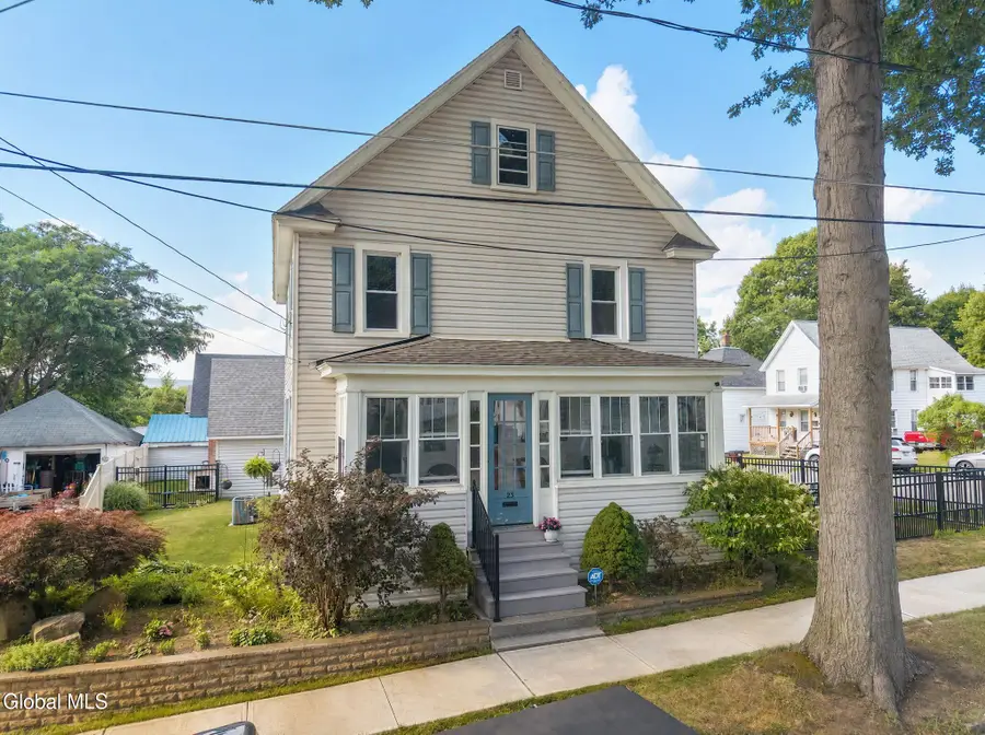 23 Vanwyck Street, Gloversville, NY 12078 - #3