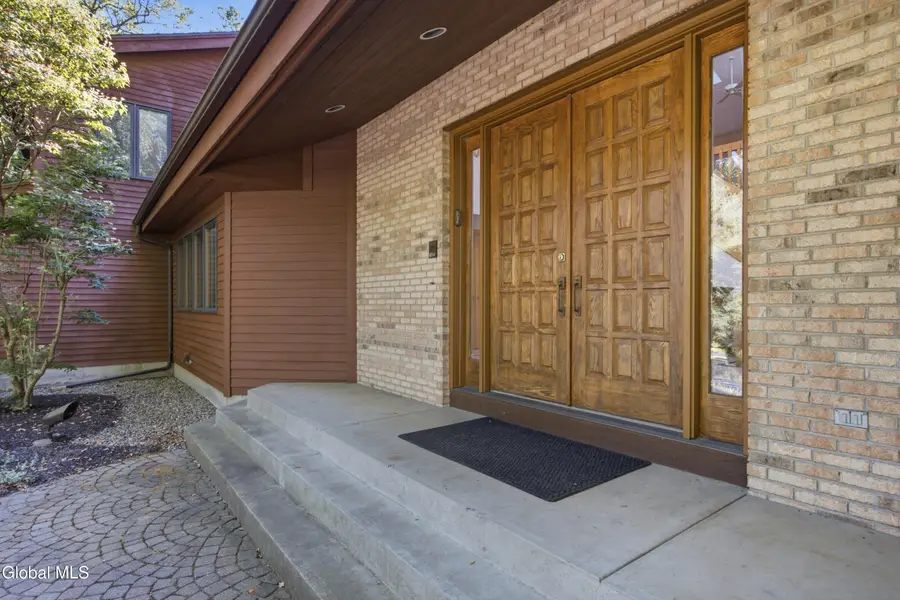 37 Covington Court, Niskayuna, NY 12309 - #2