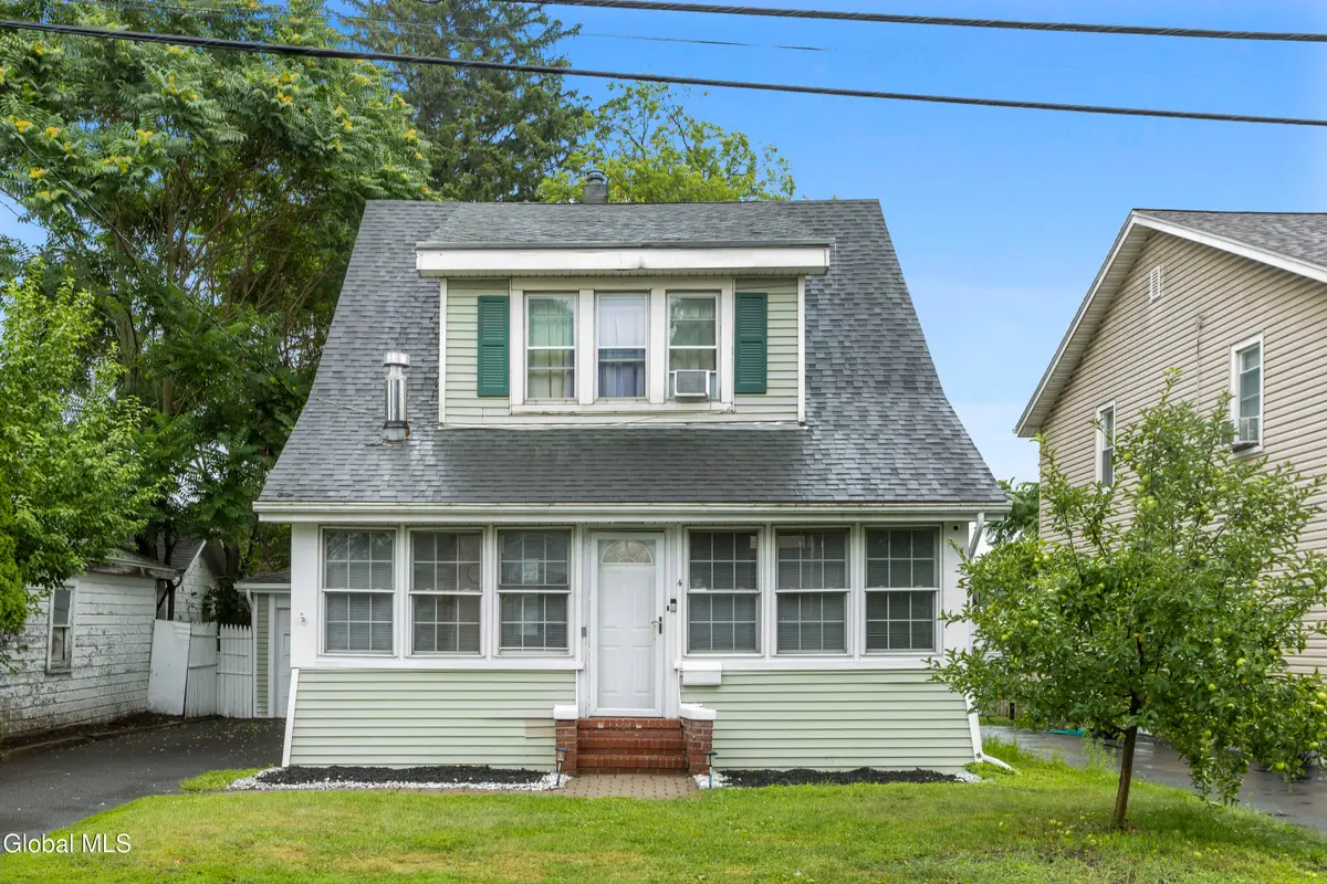 4 Maplewood Avenue, Colonie, NY 12205 - #1