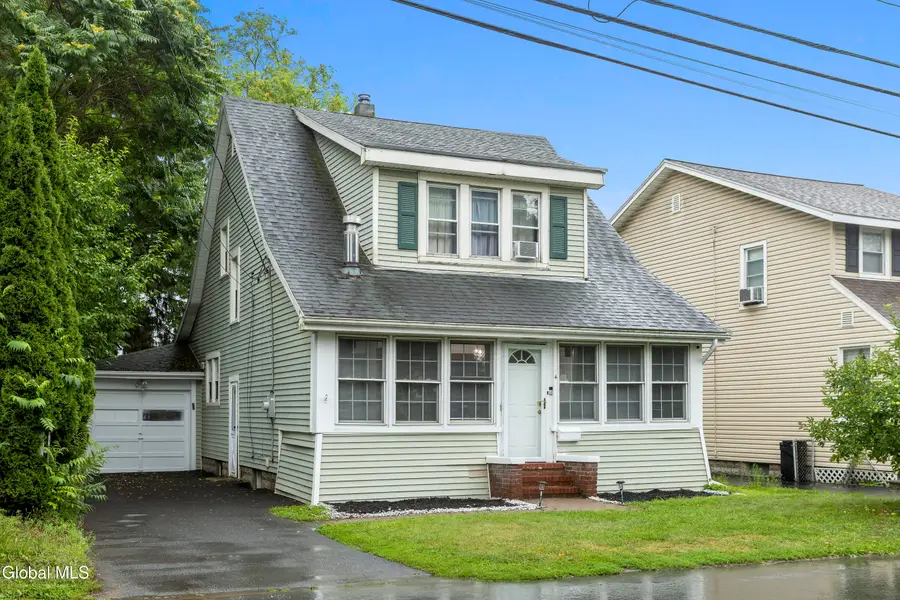 4 Maplewood Avenue, Colonie, NY 12205 - #3