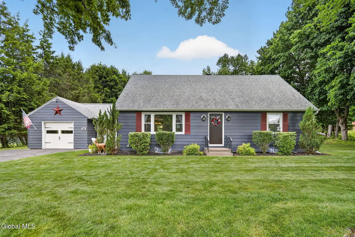 29 Northern Court, Troy, NY 12180 - #1