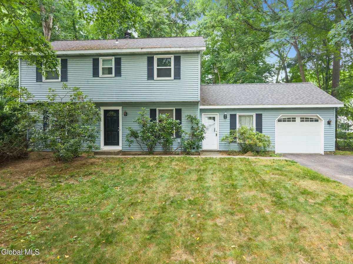 20 Longwood Drive, Clifton Park, NY 12065 - #1
