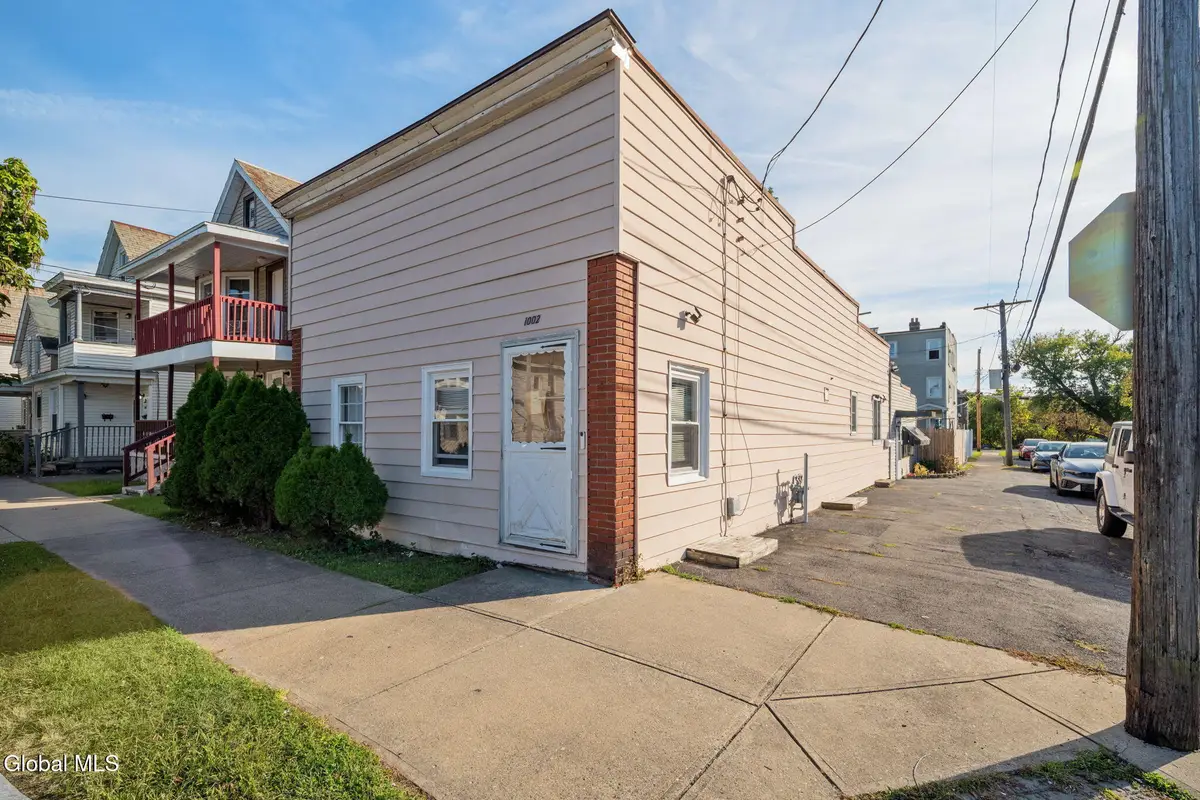 1002 Strong Street, Schenectady, NY 12307 - #1
