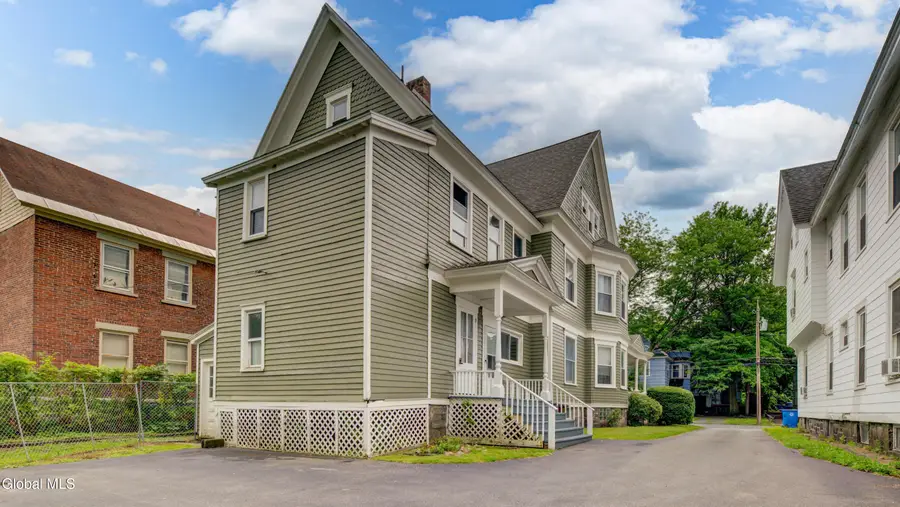 17 2nd Avenue, Gloversville, NY 12078 - #3