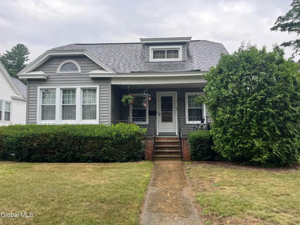 825 Dean Street, Schenectady, NY 12309 - #1