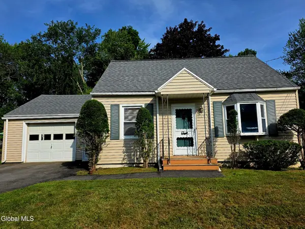 5514 E Woodlawn Place, Marcy, NY 13403