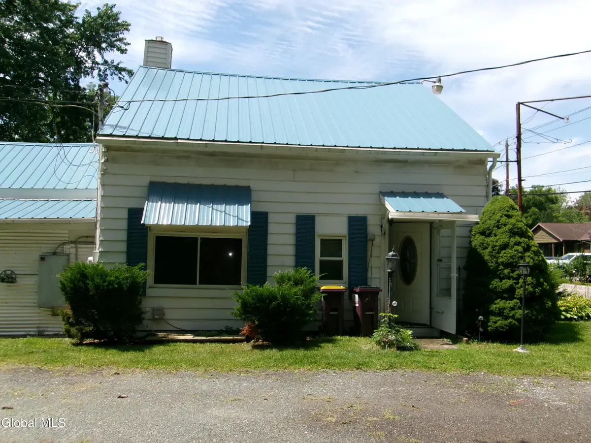 34 Halfmoon Drive, Waterford, NY 12188 - #1